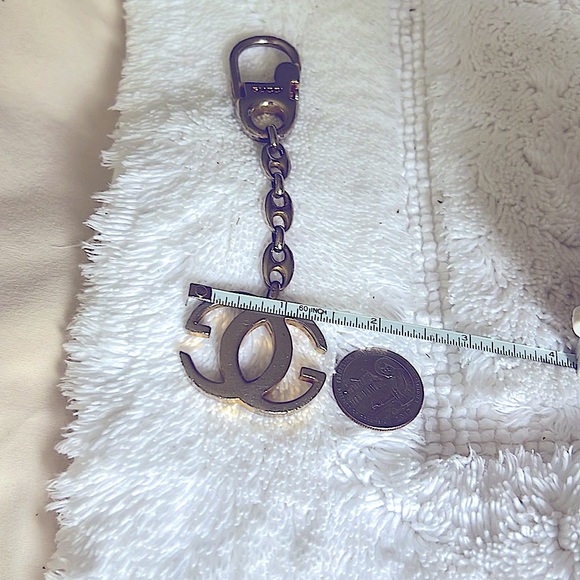 💯AuthenticVTG GucciSilverKeychain. Gucci&Italy inscribed.Unisex.Good Condition. - Picture 6 of 6
